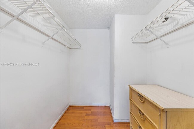 Building Photo - 4143 N Ocean Blvd