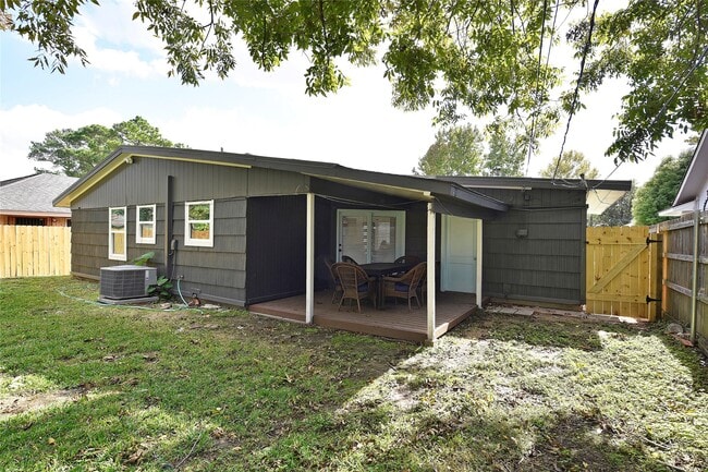 Building Photo - 6330 Mobud Dr