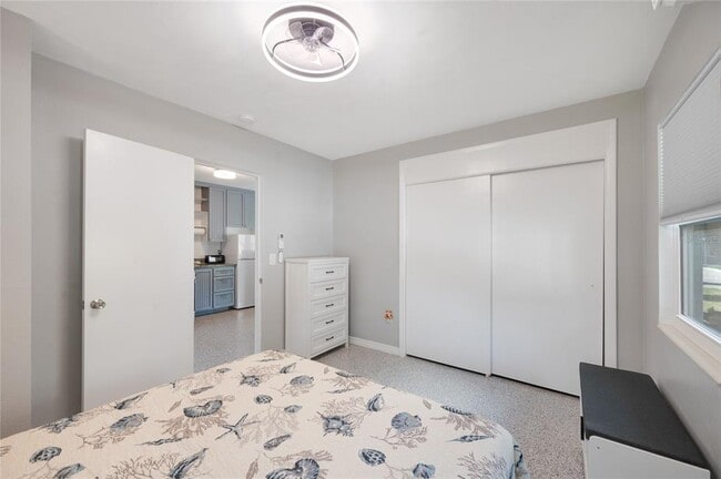 Building Photo - 211 77th St