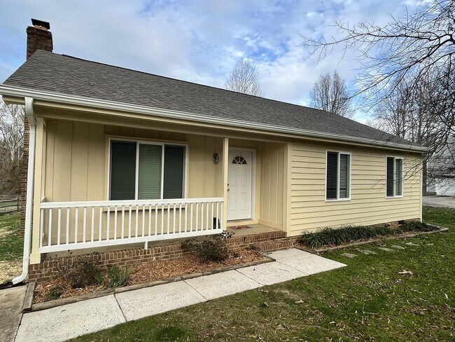 Building Photo - 6005 Tall Tree Ln