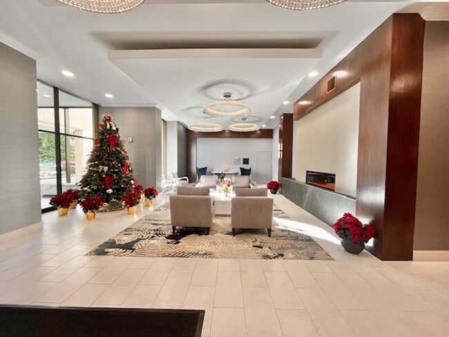 Building Photo - 4515 Willard Ave