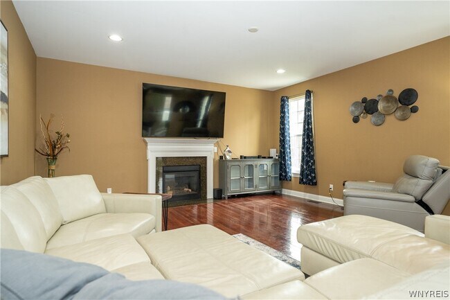 Building Photo - 5024 Woodway Ct