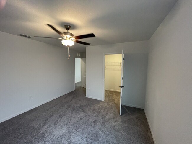 Building Photo - 11592 Radiant Shr Lp