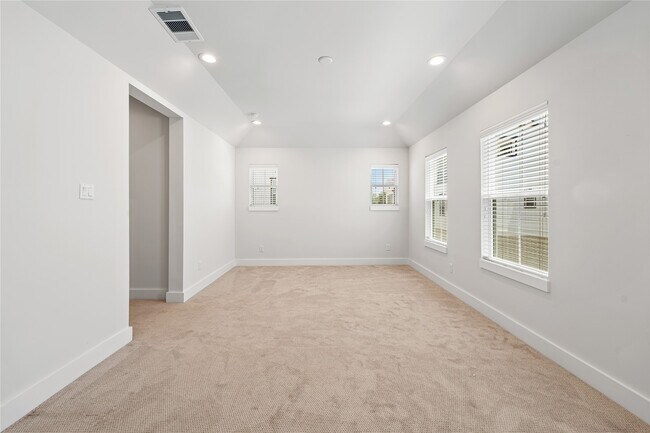 Building Photo - 5422 Wheatley St