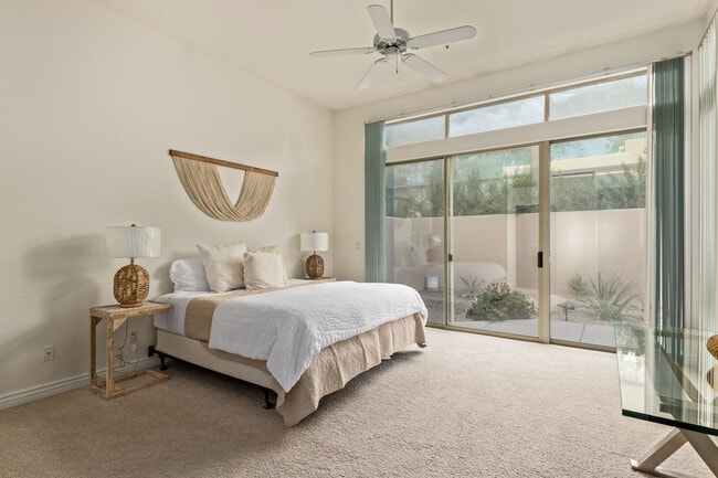 Building Photo - 6711 E Camelback Rd