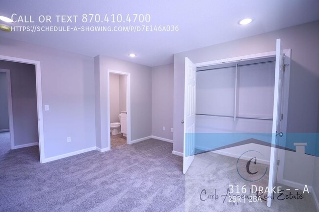 Building Photo - November move in special $800!!  Beautiful...