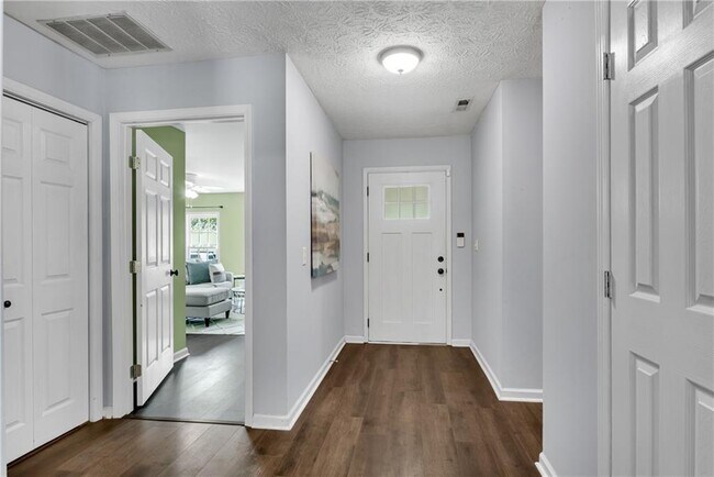 Building Photo - 4670 Sengen Trce