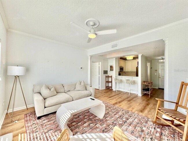 Building Photo - 800 S Dakota Ave