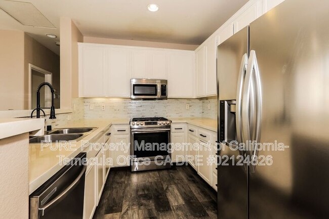 Building Photo - 31881 Delfina Way