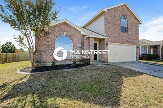 Building Photo - 4 Bedroom Pet-Friendly Home in Arlington, TX with Main Street Renewal