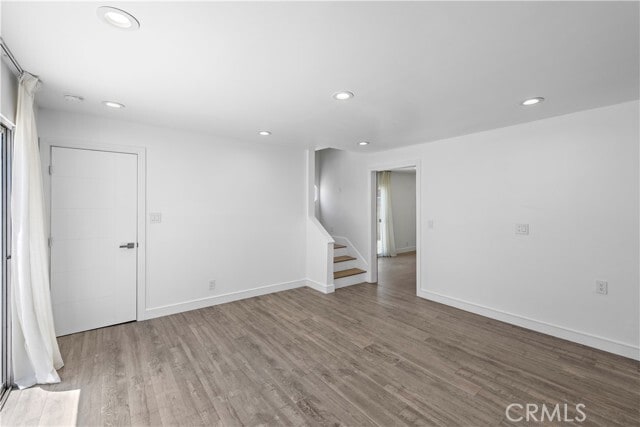 Building Photo - 822 E Borchard Ave