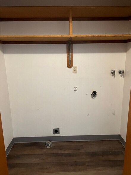 Building Photo - 2161 Nomad Ct SE