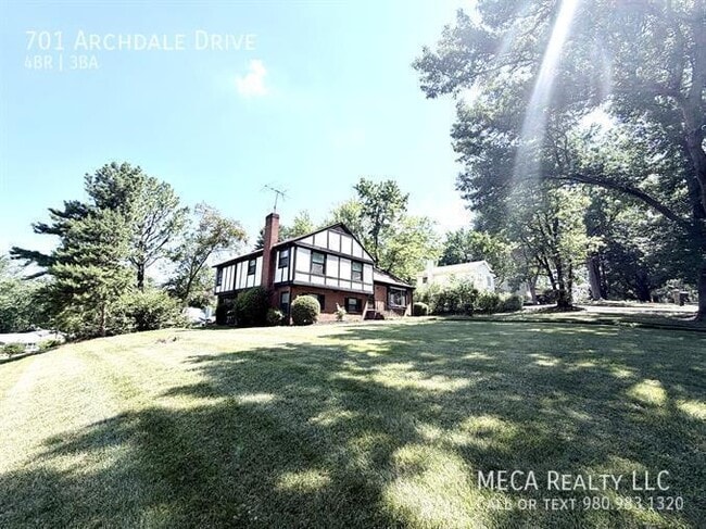 Building Photo - 701 Archdale Dr