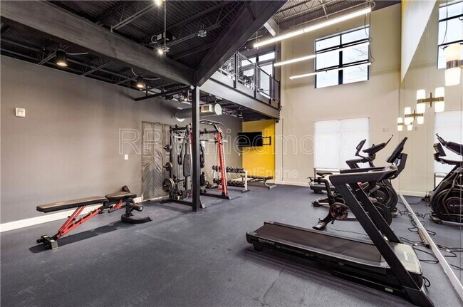 Building Photo - 5300 Peachtree Rd