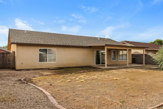 Building Photo - 4966 E Magnus Dr