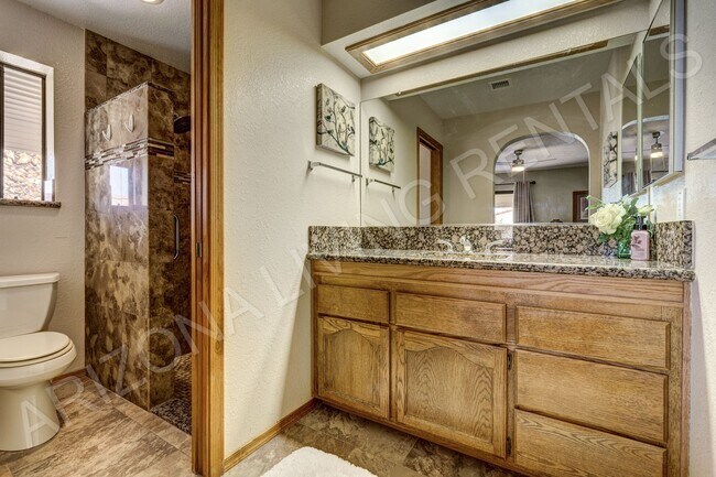 Building Photo - FURNISHED AVAILABLE LONG TERM