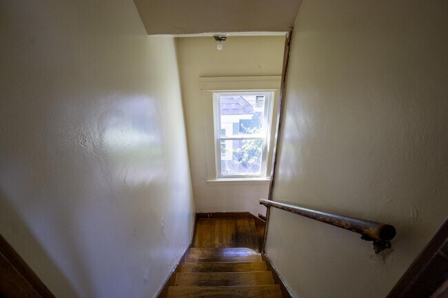 Building Photo - 971 Lancaster Ave