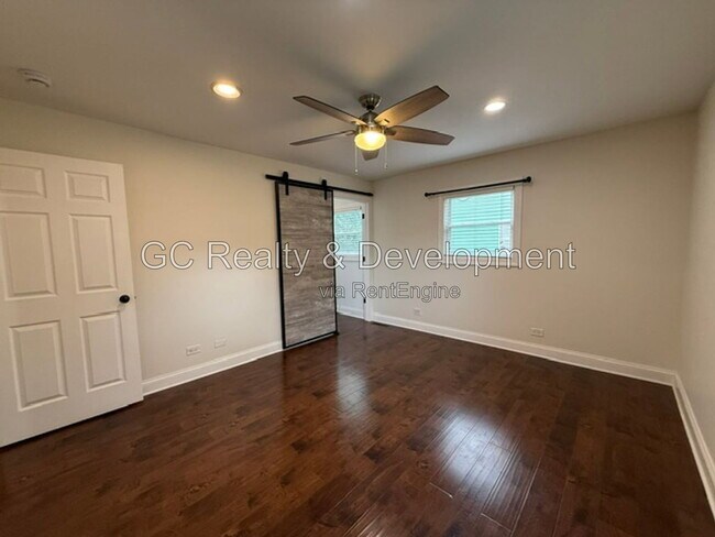 Building Photo - 689 Laurel Ave