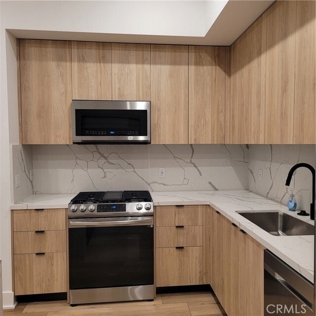 Building Photo - 178 S Euclid Ave