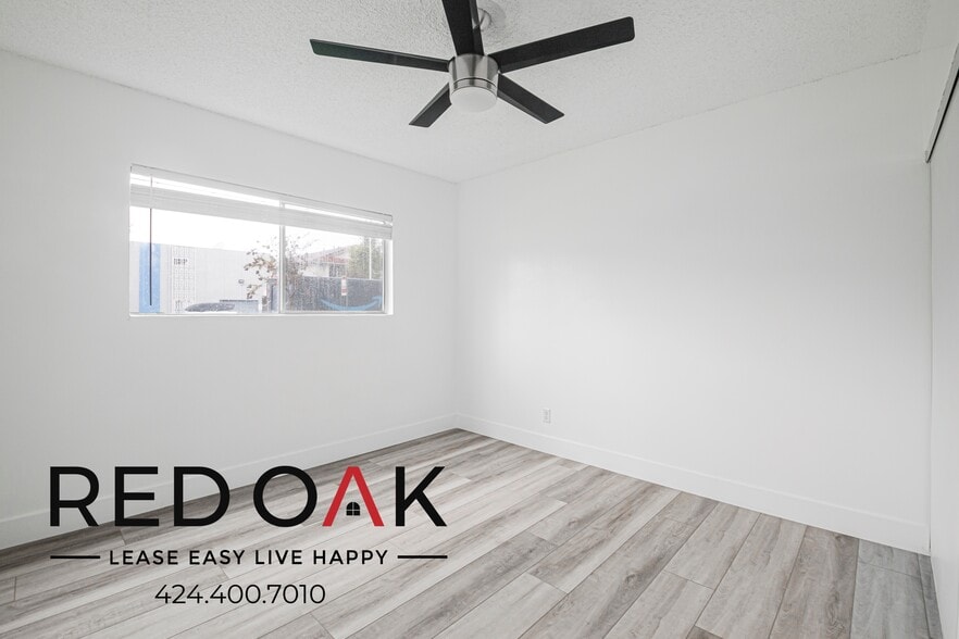 Building Photo - 630 N Cerritos Ave