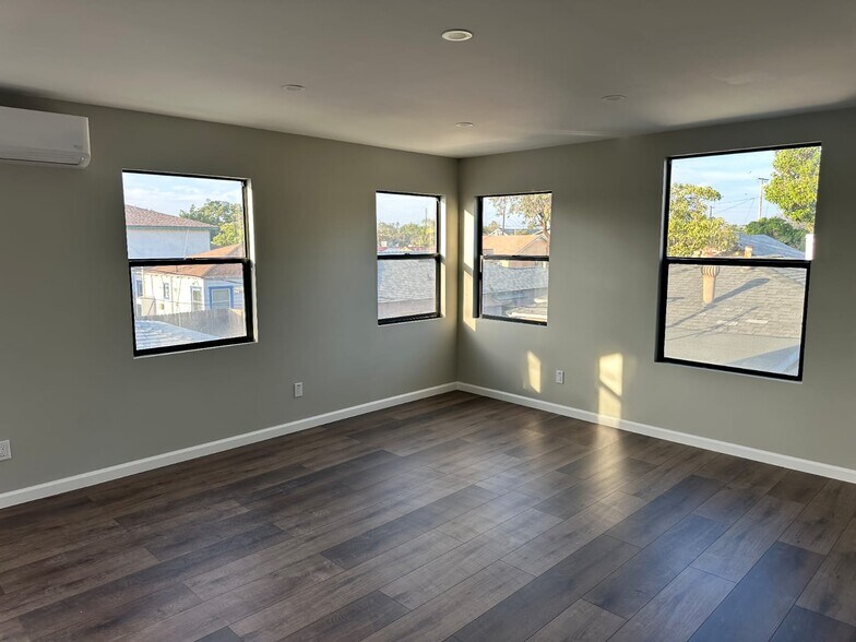 Building Photo - 5551 Lemon Ave