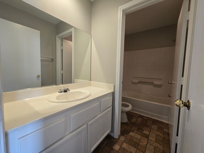 Building Photo - Lock in $1795 Off your third month rent - 3 Bedroom Home near North Las Vegas