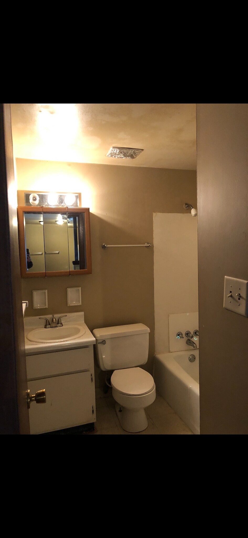 Building Photo - 1028 Elmwood Ave