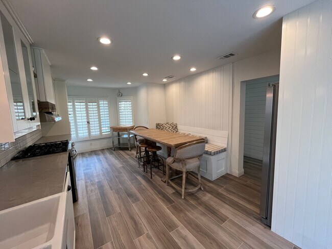Building Photo - Long Term - 3 Bed 2 Bath in Desert Falls!