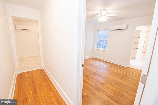 Building Photo - 308 N Division St