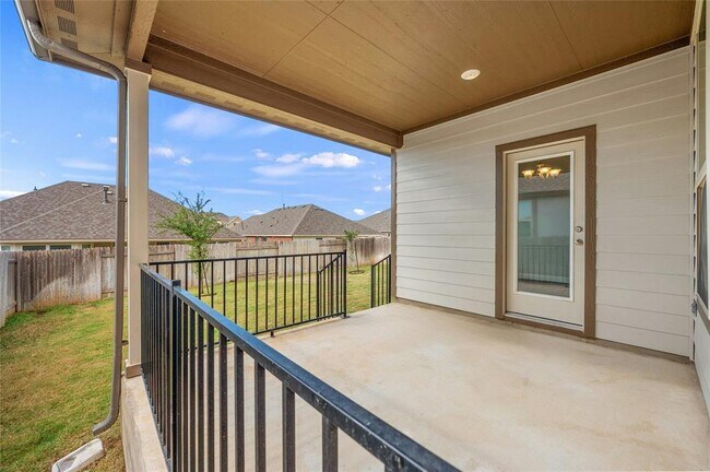 Building Photo - 116 Birkshire Dr