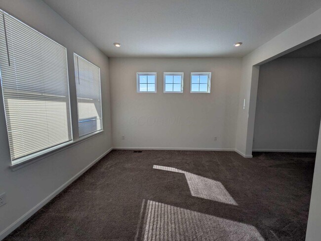 Building Photo - 8210 Daylily Dr