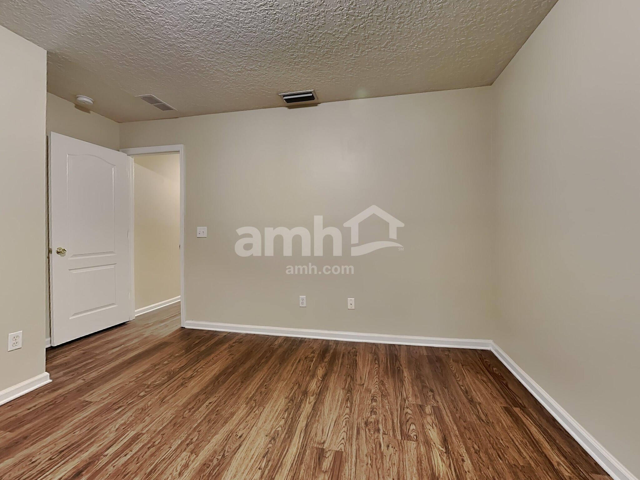 Building Photo - 12275 Captiva Bluff Rd