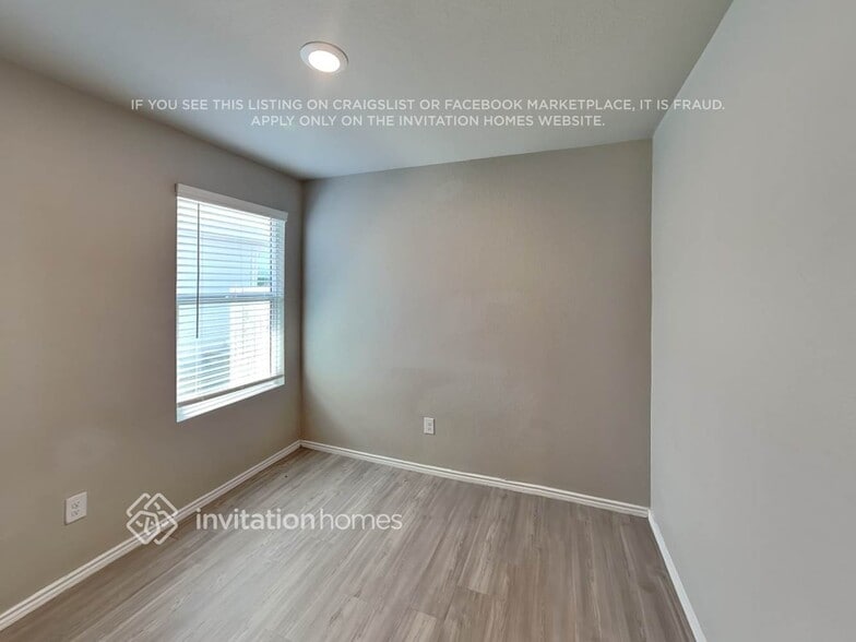 Building Photo - 7311 Alcazar Gate