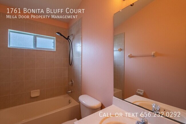 Building Photo - 1761 Bonita Bluff Ct