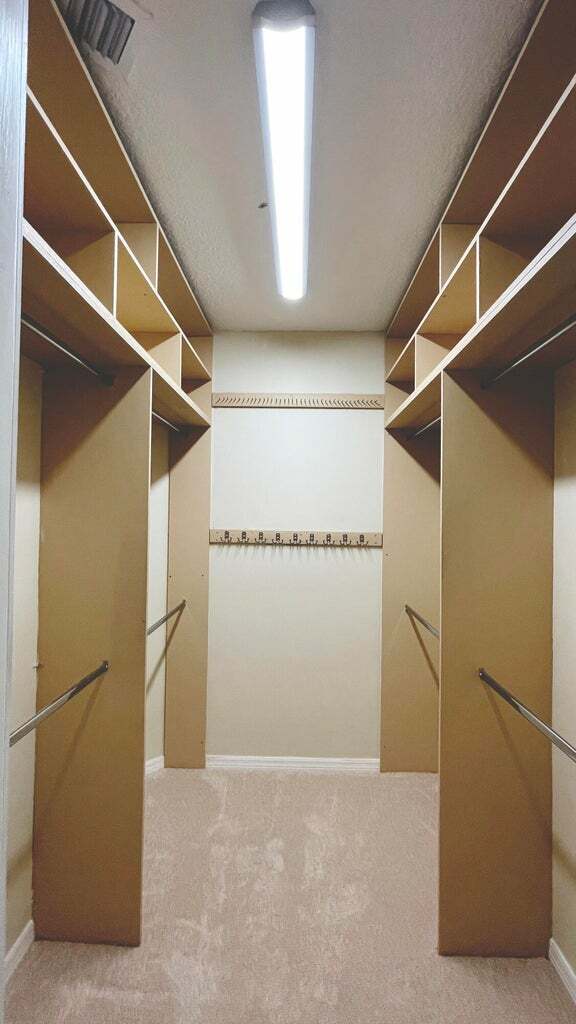 Building Photo - 9843 Vía Amati