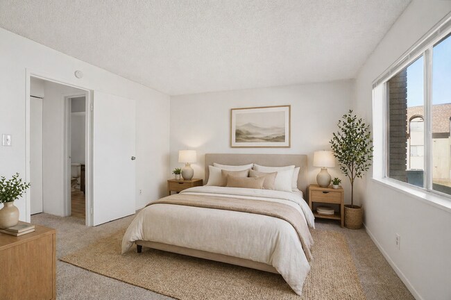 Building Photo - $1,195.95 - 1 Bed, 1 Bath Condo in Denver with Outdoor Patio Space