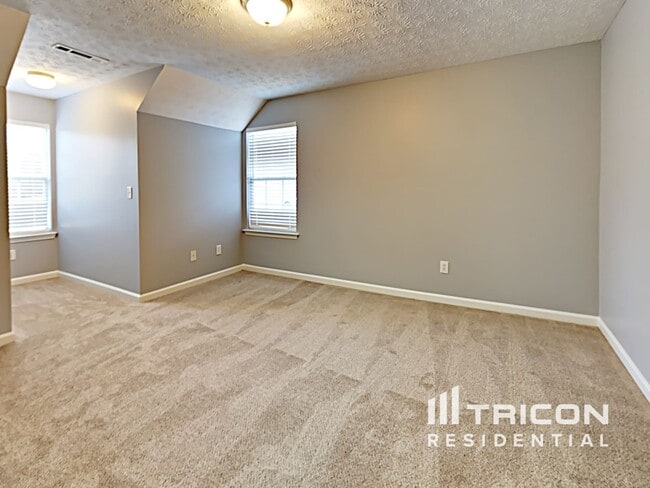 Building Photo - 9765 Moss Pointe Path