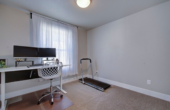 Building Photo - 17606 NW 7th Ave