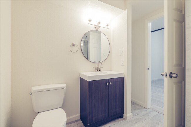 Building Photo - 12553 Wellington Park Dr