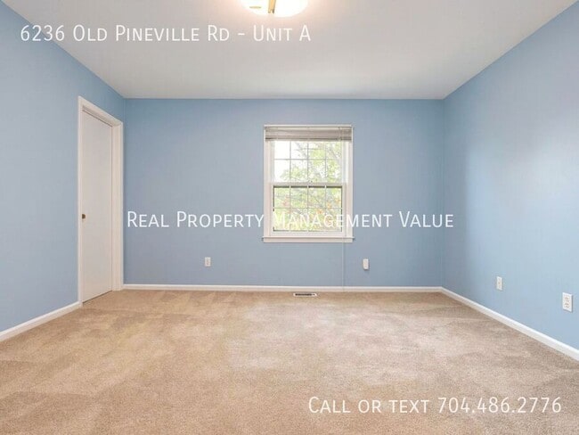 Building Photo - 6236 Old Pineville Rd