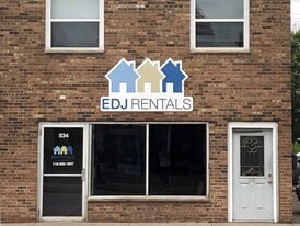 Building Photo - 534 Water St