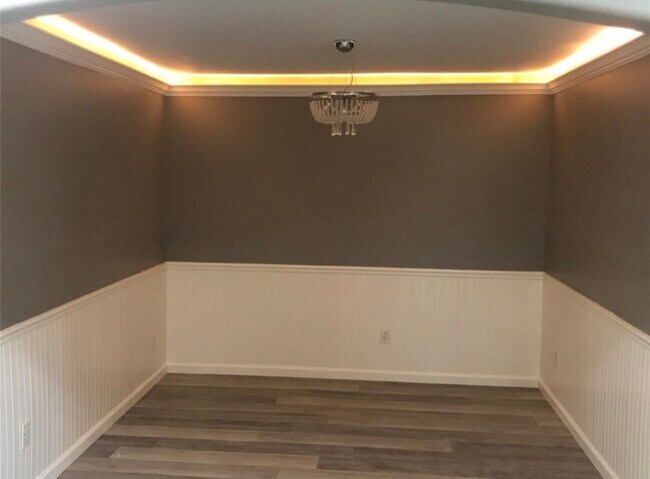 Building Photo - 2515 Jackson