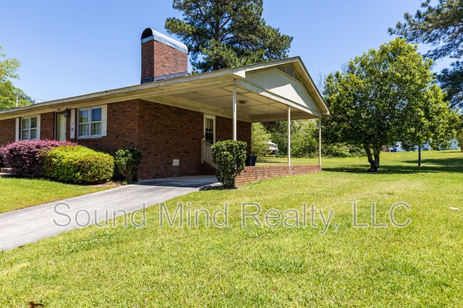 Building Photo - 207 S Alston St