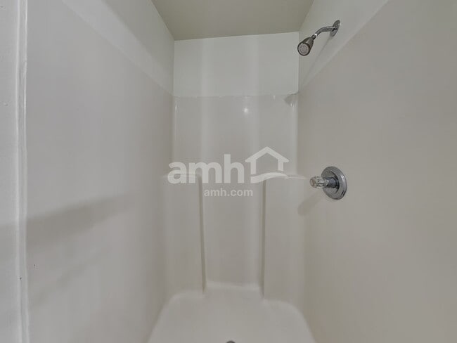 Building Photo - 555 Whiskey Creek Ct