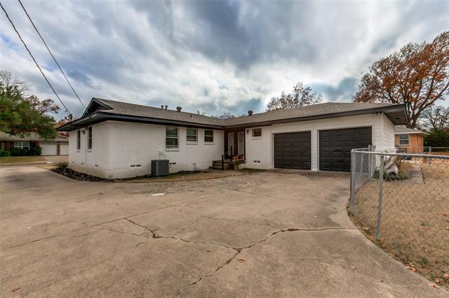 Building Photo - 1308 Northlake Dr