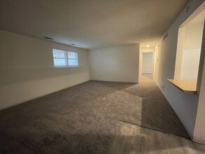 Building Photo - 507 Columbia Dr