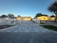 Building Photo - 19727 SW 118th Pl