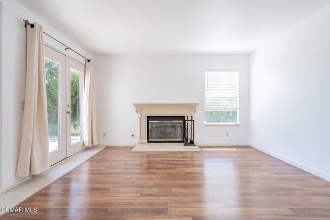 Building Photo - 376 Fresh Meadows Rd