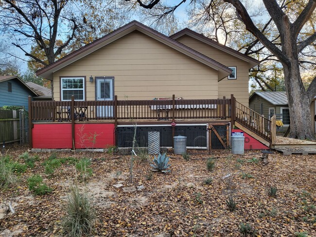 Building Photo - 4608 Gonzales St