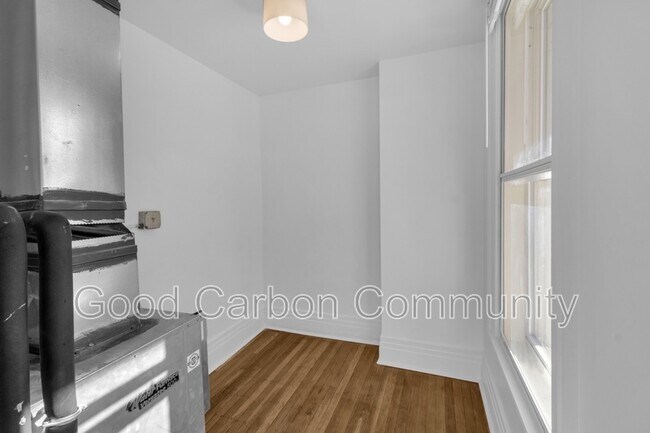 Building Photo - 346 Bryant St